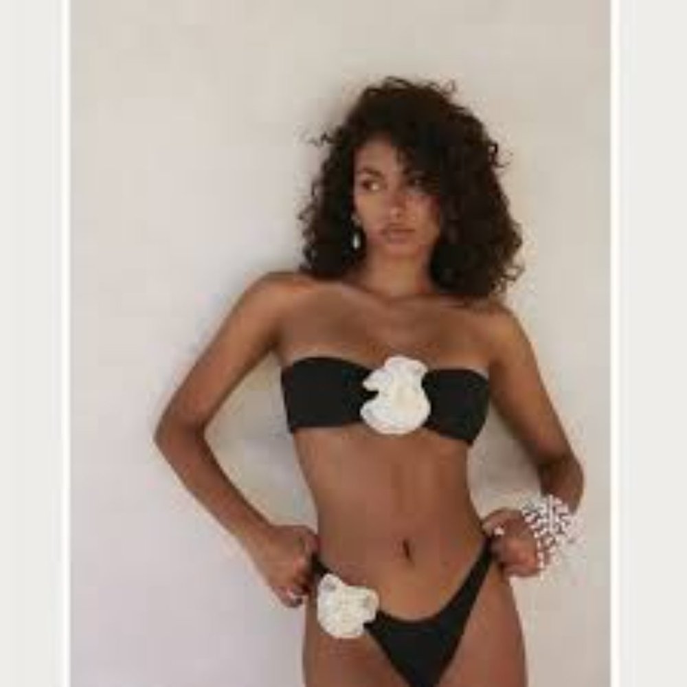 Elegant Black and White Bikini